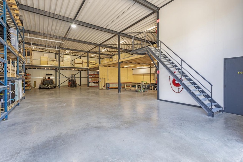 BedrijfsruimteaanDaniëlsweg 16<br/> inHeinkensand