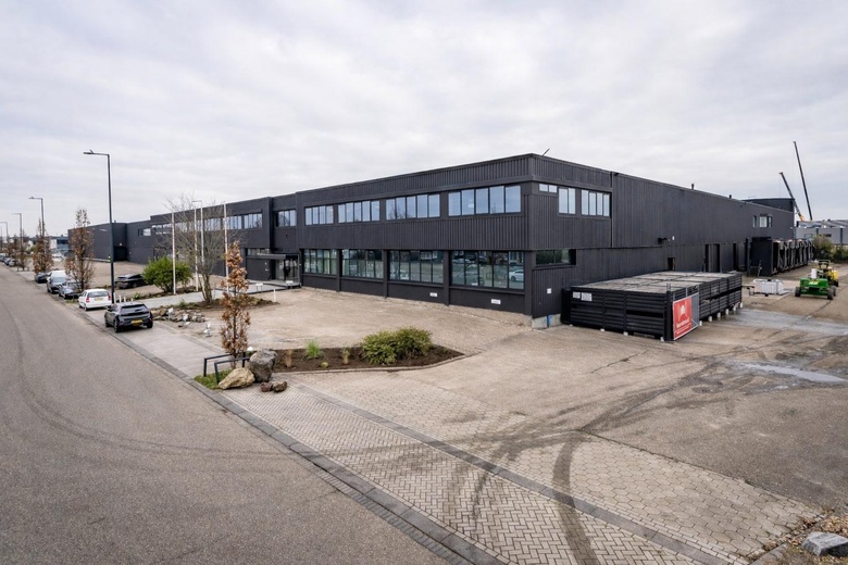 BedrijfsruimteaanNijverheidsweg 61<br/> inHendrik-Ido-Ambacht