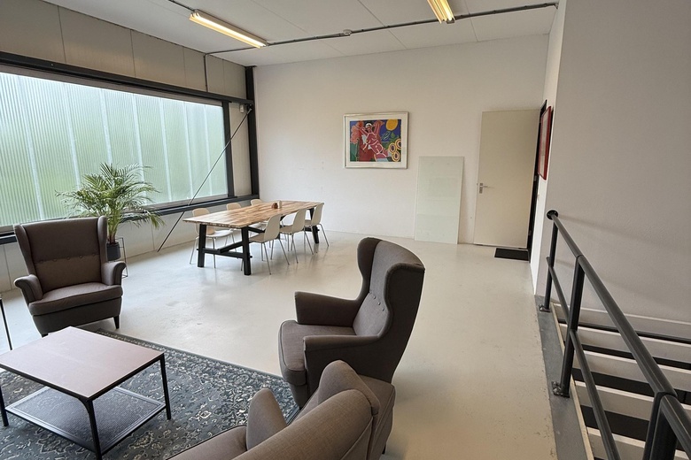 BedrijfsruimteaanVennestraat 22<br/> inLisse