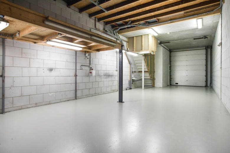 BedrijfsruimteaanLeeghwaterstraat 33 05<br/> inReeuwijk BedrijfsruimteaanLeeghwaterstraat 33 05<br/> inReeuwijk
