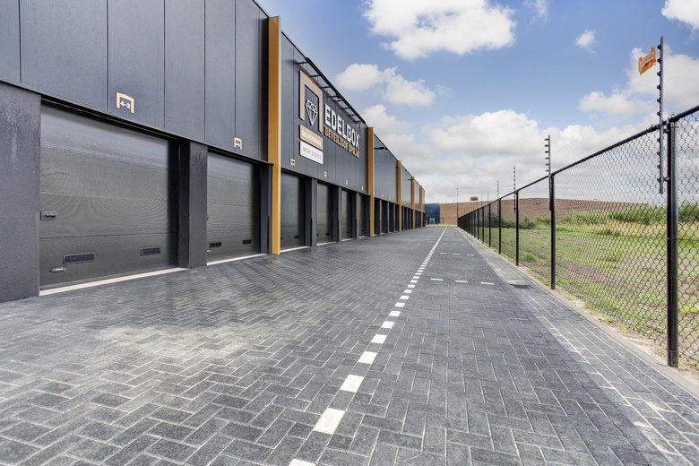 BedrijfsruimteaanOsloweg 4<br/> inGroningen BedrijfsruimteaanOsloweg 4<br/> inGroningen