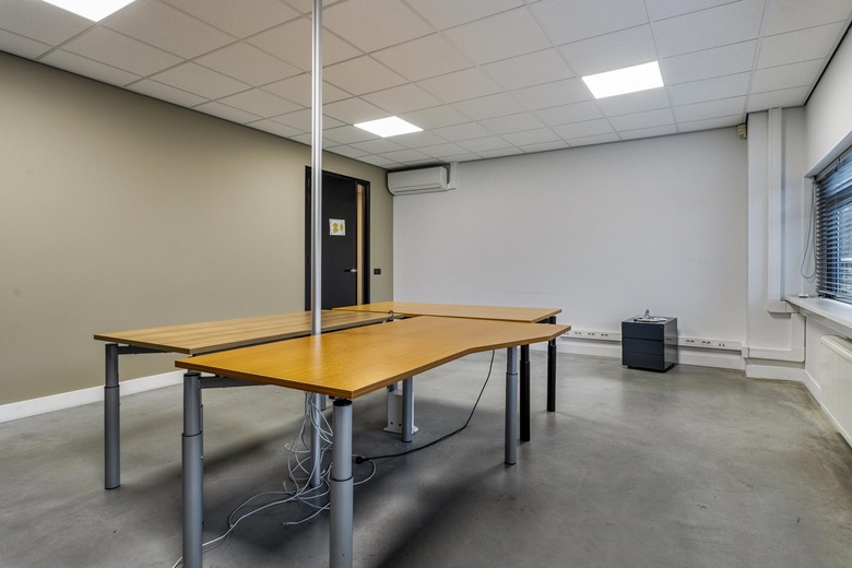 BedrijfsruimteaanLooier 16<br/> inNieuwkuijk