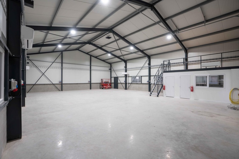 BedrijfsruimteaanIndustrieweg 6 A<br/> inGeleen BedrijfsruimteaanIndustrieweg 6 A<br/> inGeleen