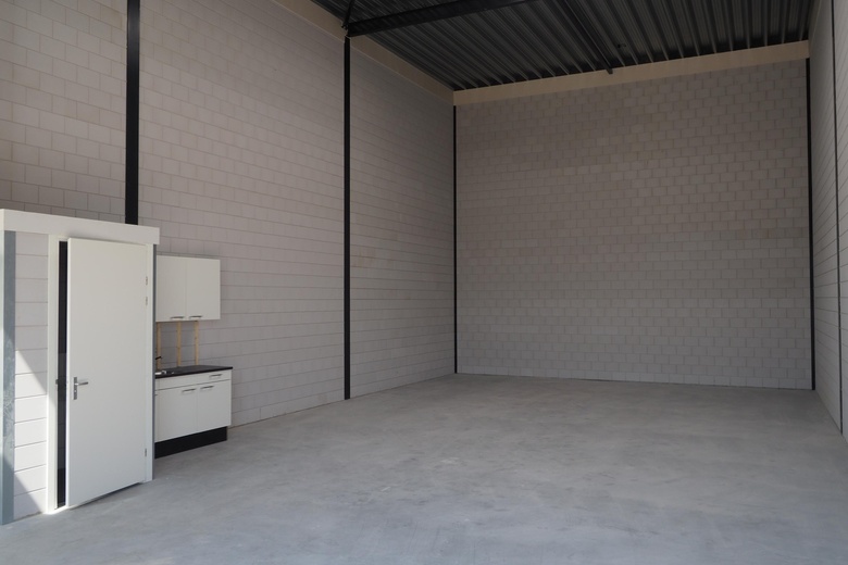 BedrijfsruimteaanIndustrieweg 4 j<br/> inElst