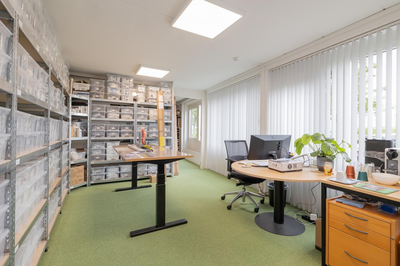 KantoorruimteaanVeenderveld 76<br/> inRoelofarendsveen KantoorruimteaanVeenderveld 76<br/> inRoelofarendsveen