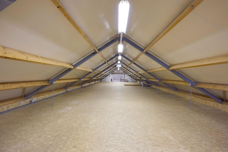 BedrijfsruimteaanOoster Thienweg 4<br/> inOostrum