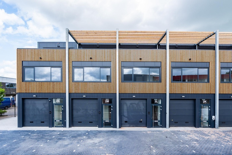 BedrijfsruimteaanEemmeerlaan 2 L<br/> inWeesp