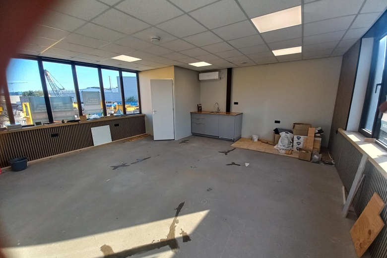 KantoorruimteaanStuwadoorstraat 31<br/> inVelsen