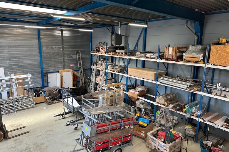 BedrijfsruimteaanSolvayweg 13<br/> inHerten