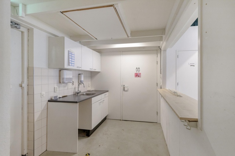 Winkelruimte Alphen aan den Rijn - Van Boetzelaerstraat 9 A - Foto 11