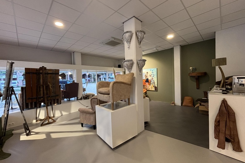 WinkelruimteaanDe Clinge 24<br/> inBussum WinkelruimteaanDe Clinge 24<br/> inBussum