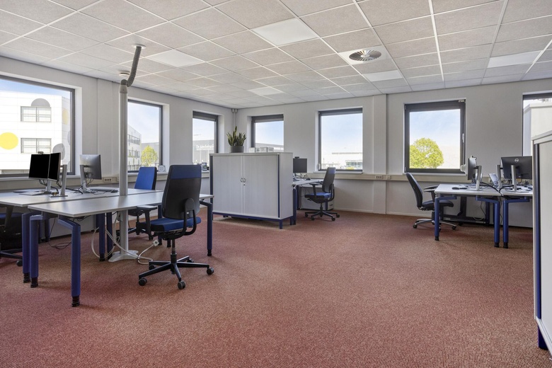 KantoorruimteaanSchutweg 15 a<br/> inWaalwijk KantoorruimteaanSchutweg 15 a<br/> inWaalwijk