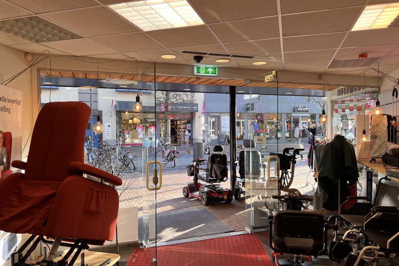 WinkelruimteaanStationsstraat 74<br/> inErmelo WinkelruimteaanStationsstraat 74<br/> inErmelo