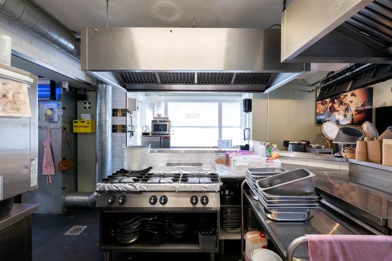 WinkelruimteaanStationsweg 31<br/> inOostvoorne