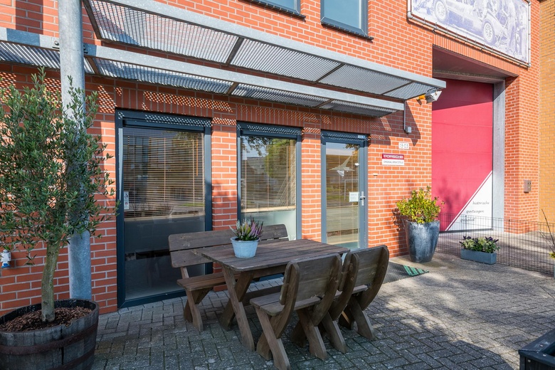 BedrijfsruimteaanMercatorstraat 13 03<br/> inLichtenvoorde BedrijfsruimteaanMercatorstraat 13 03<br/> inLichtenvoorde