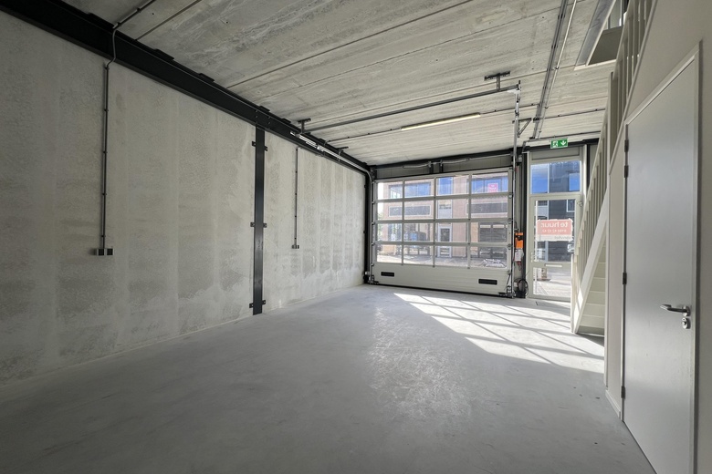 BedrijfsruimteaanLelystraat 70 b<br/> inSliedrecht BedrijfsruimteaanLelystraat 70 b<br/> inSliedrecht