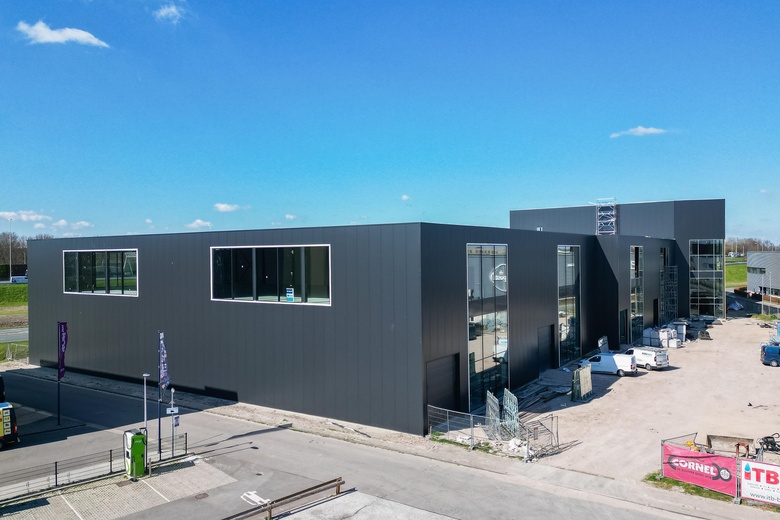 BedrijfsruimteaanDe Windturbine 11-17<br/> inAmersfoort BedrijfsruimteaanDe Windturbine 11-17<br/> inAmersfoort