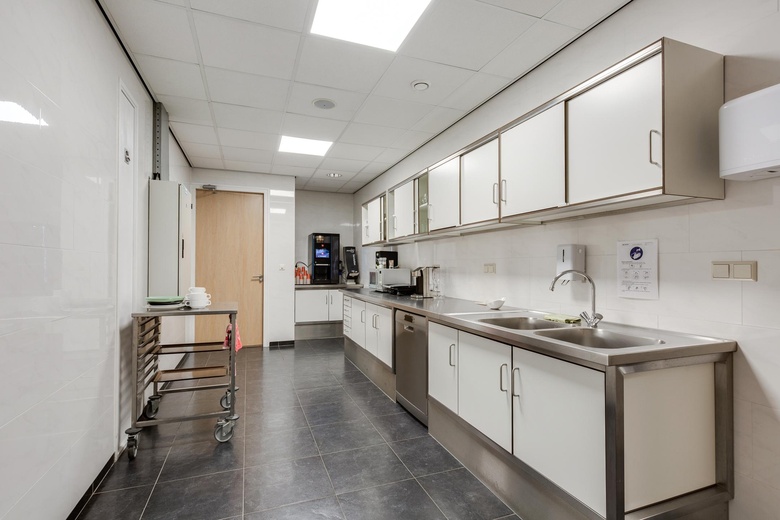 BedrijfsruimteaanPoortcamp 10<br/> inDe Lier