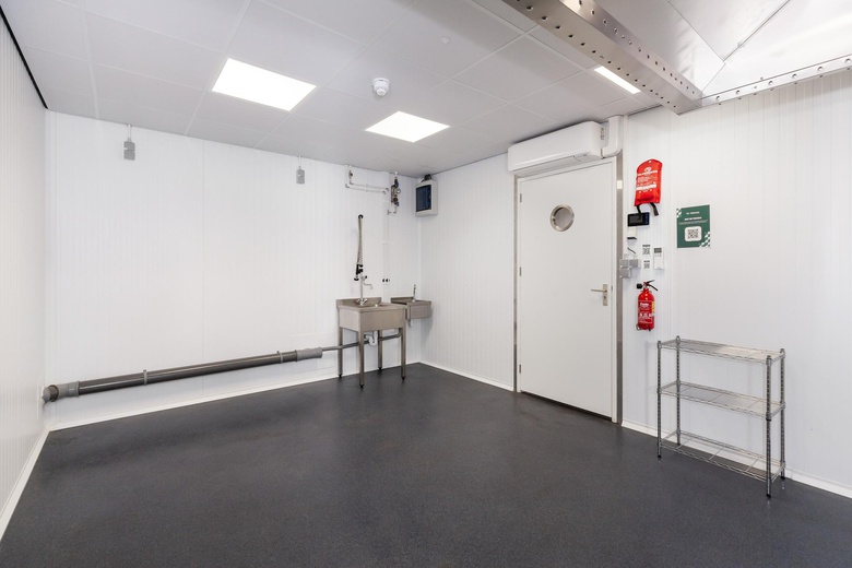 BedrijfsruimteaanDuivendrechtsekade 71<br/> inAmsterdam