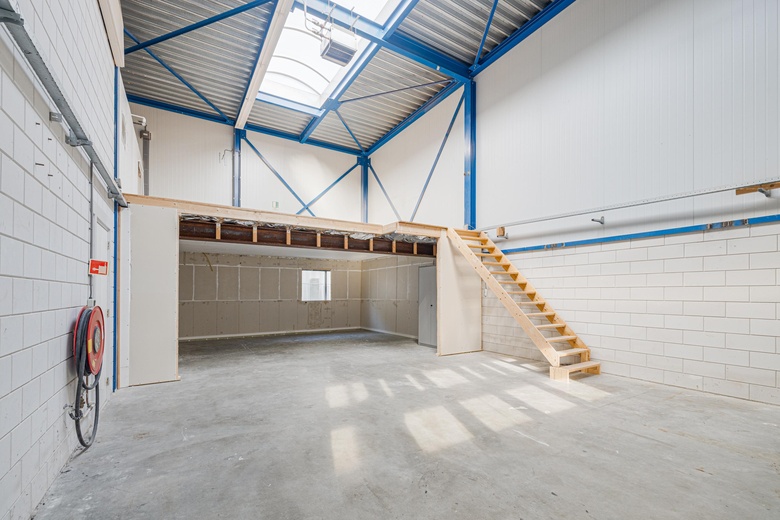 BedrijfsruimteaanDotterbloemstraat 13<br/> inRotterdam