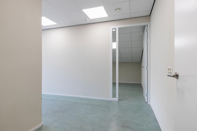 BedrijfsruimteaanZuidplasstraat 6<br/> inMoerkapelle