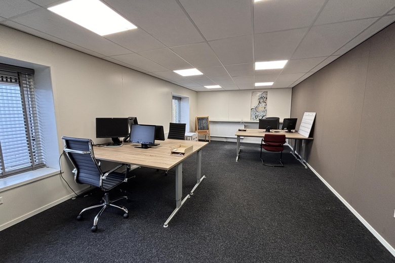 BedrijfsruimteaanSatellietbaan 4 M<br/> inHillegom