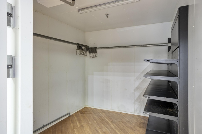 WinkelruimteaanUitslagsweg 93 3<br/> inHengelo WinkelruimteaanUitslagsweg 93 3<br/> inHengelo
