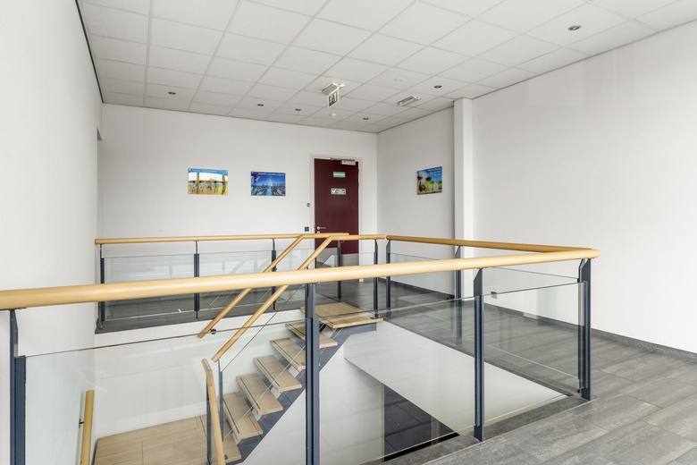 KantoorruimteaanNeonstraat 20<br/> inEde KantoorruimteaanNeonstraat 20<br/> inEde