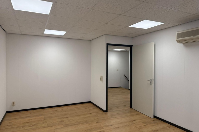 BedrijfsruimteaanJade 208<br/> inDordrecht