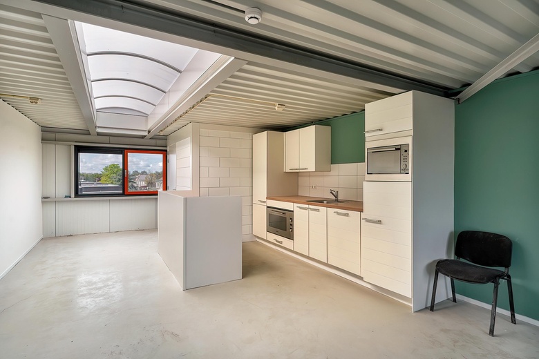 BedrijfsruimteaanIndustrieweg 28 a<br/> inVoorschoten