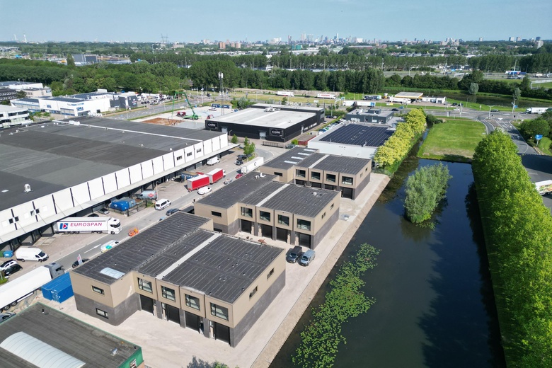 BedrijfsruimteaanOosteinde 5 b 13<br/> inBarendrecht