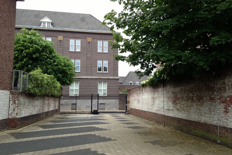 KantoorruimteaanSwalmerstraat 44 .<br/> inRoermond KantoorruimteaanSwalmerstraat 44 .<br/> inRoermond