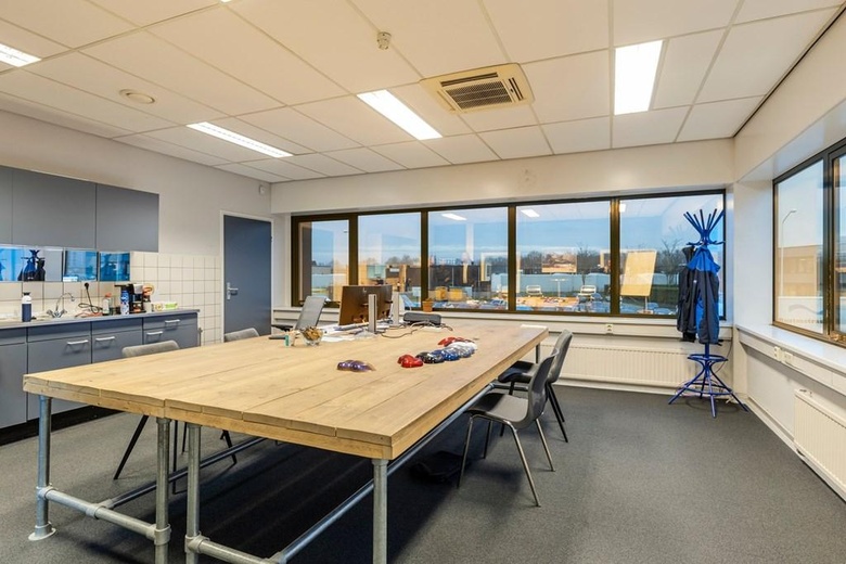 BedrijfsruimteaanHaltewachter 6<br/> inRotterdam