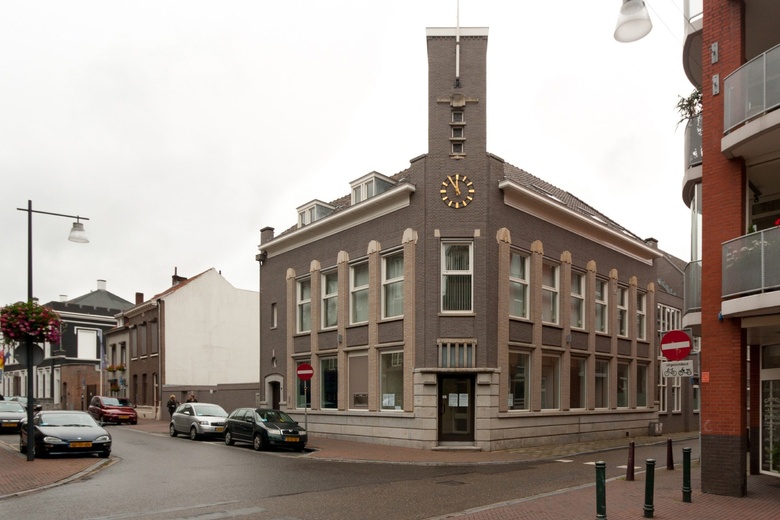 Bekijk foto 1 van Pollartstraat 19 Bekijk foto 1 van Pollartstraat 19