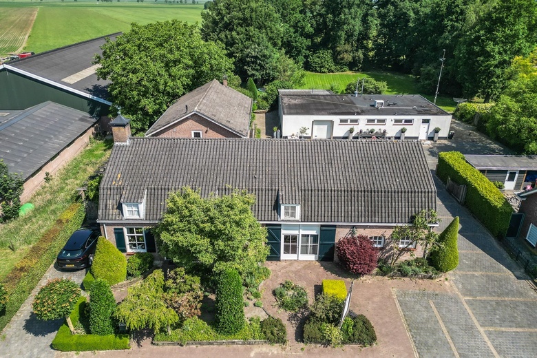 Bekijk foto 1 van Broekstraat 8