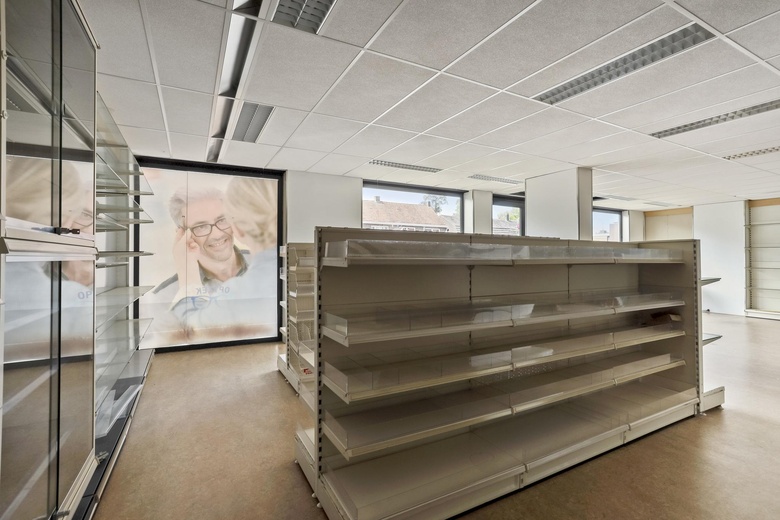 WinkelruimteaanKloosterstraat 14 - 66<br/> inGrubbenvorst WinkelruimteaanKloosterstraat 14 - 66<br/> inGrubbenvorst