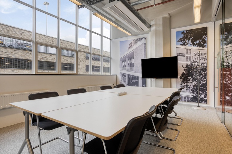 KantoorruimteaanBaronie 42 8 0 ong<br/> inAlphen aan den Rijn