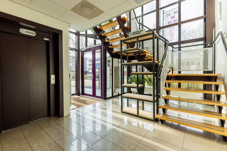 KantoorruimteaanPlesmanstraat 2<br/> inLeusden KantoorruimteaanPlesmanstraat 2<br/> inLeusden