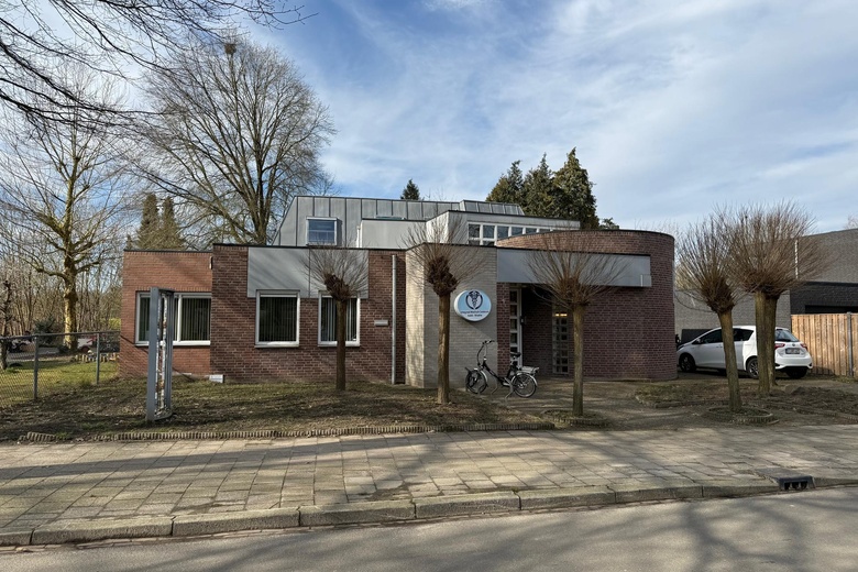 Bekijk foto 1 van Frederik Hendrikstraat 1 Bekijk foto 1 van Frederik Hendrikstraat 1