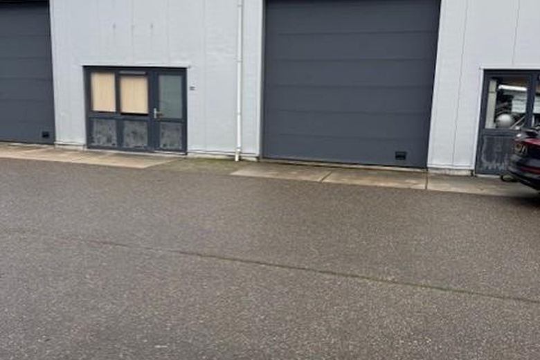 Bekijk foto 1 van Handelsweg 25