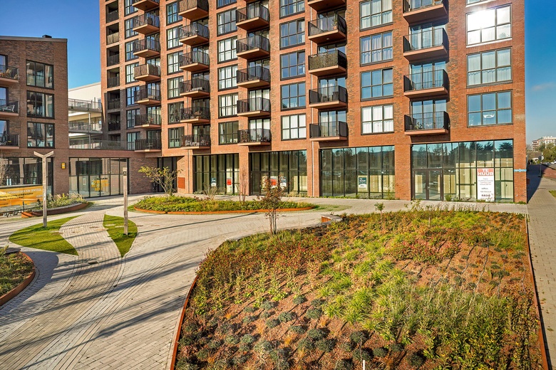 WinkelruimteaanMolenplein 157<br/> inZoeterwoude WinkelruimteaanMolenplein 157<br/> inZoeterwoude