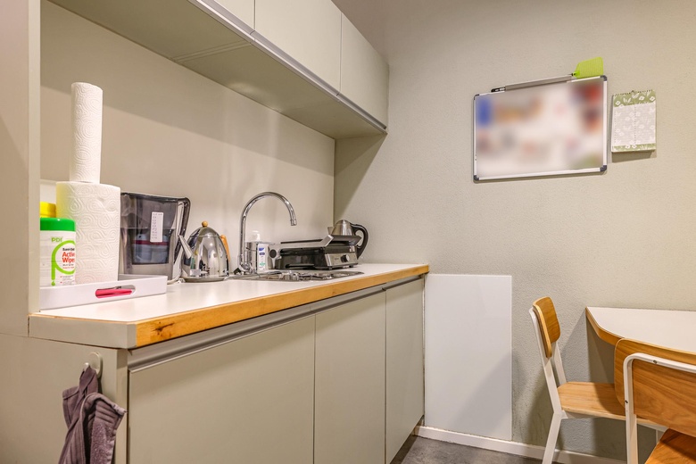 WinkelruimteaanKlinkerstraat 8<br/> inGrave