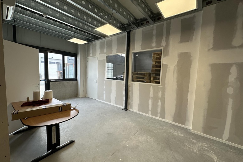 BedrijfsruimteaanMarconiweg 28<br/> inTholen BedrijfsruimteaanMarconiweg 28<br/> inTholen