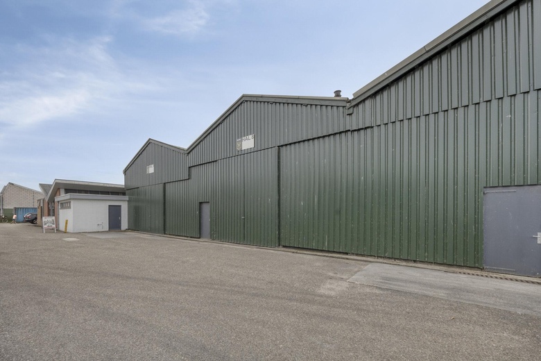 BedrijfsruimteaanJ.P. Broekhovenstraat 11<br/> inElburg BedrijfsruimteaanJ.P. Broekhovenstraat 11<br/> inElburg