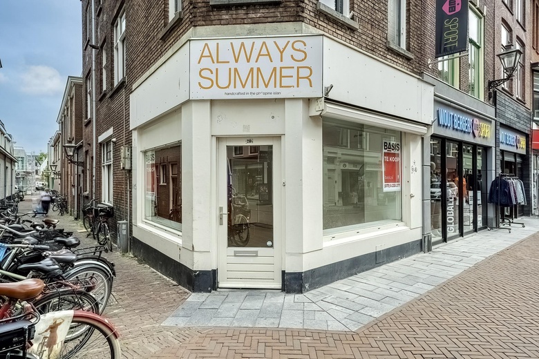 WinkelruimteaanHaarlemmerstraat 210<br/> inLeiden WinkelruimteaanHaarlemmerstraat 210<br/> inLeiden