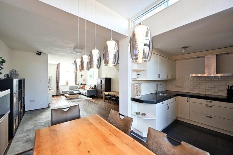 BedrijfsruimteaanLaarstraat 59<br/> inTilburg BedrijfsruimteaanLaarstraat 59<br/> inTilburg