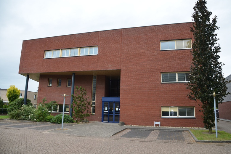 KantoorruimteaanDr. Grashuisstraat 8 -10<br/> inZelhem KantoorruimteaanDr. Grashuisstraat 8 -10<br/> inZelhem