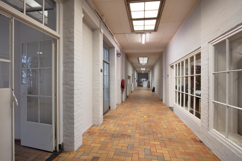 BedrijfsruimteaanAlbert Thijsstraat 19<br/> inEygelshoven BedrijfsruimteaanAlbert Thijsstraat 19<br/> inEygelshoven