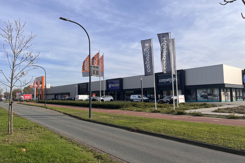 WinkelruimteaanProf. Kamerlingh Onnesweg 6<br/> inWaalwijk WinkelruimteaanProf. Kamerlingh Onnesweg 6<br/> inWaalwijk