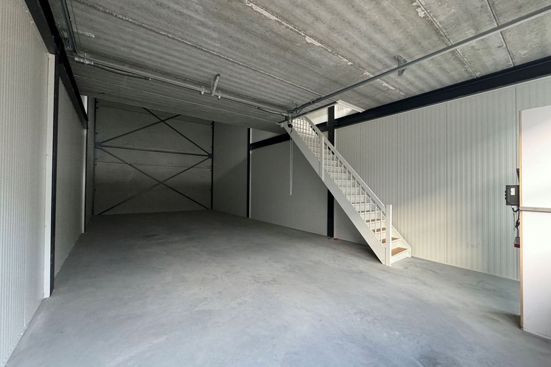 BedrijfsruimteaanEXPEDITIEWEG 22 15<br/> inBoven-Leeuwen BedrijfsruimteaanEXPEDITIEWEG 22 15<br/> inBoven-Leeuwen